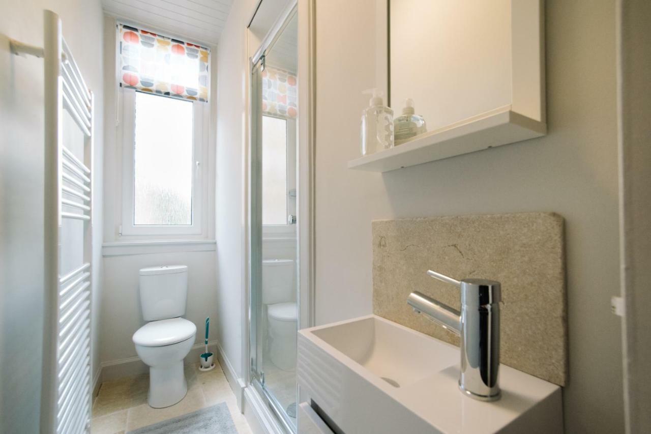 Beautiful City Centre Apartment - Holyrood Park EDI Buitenkant foto